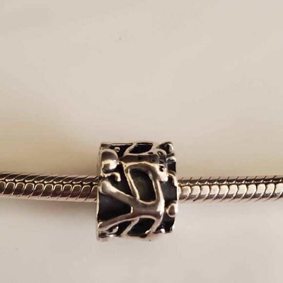 Chamilia Sterling Silver Boy & Girl Shadowbox Charm - Picture 4 of 5